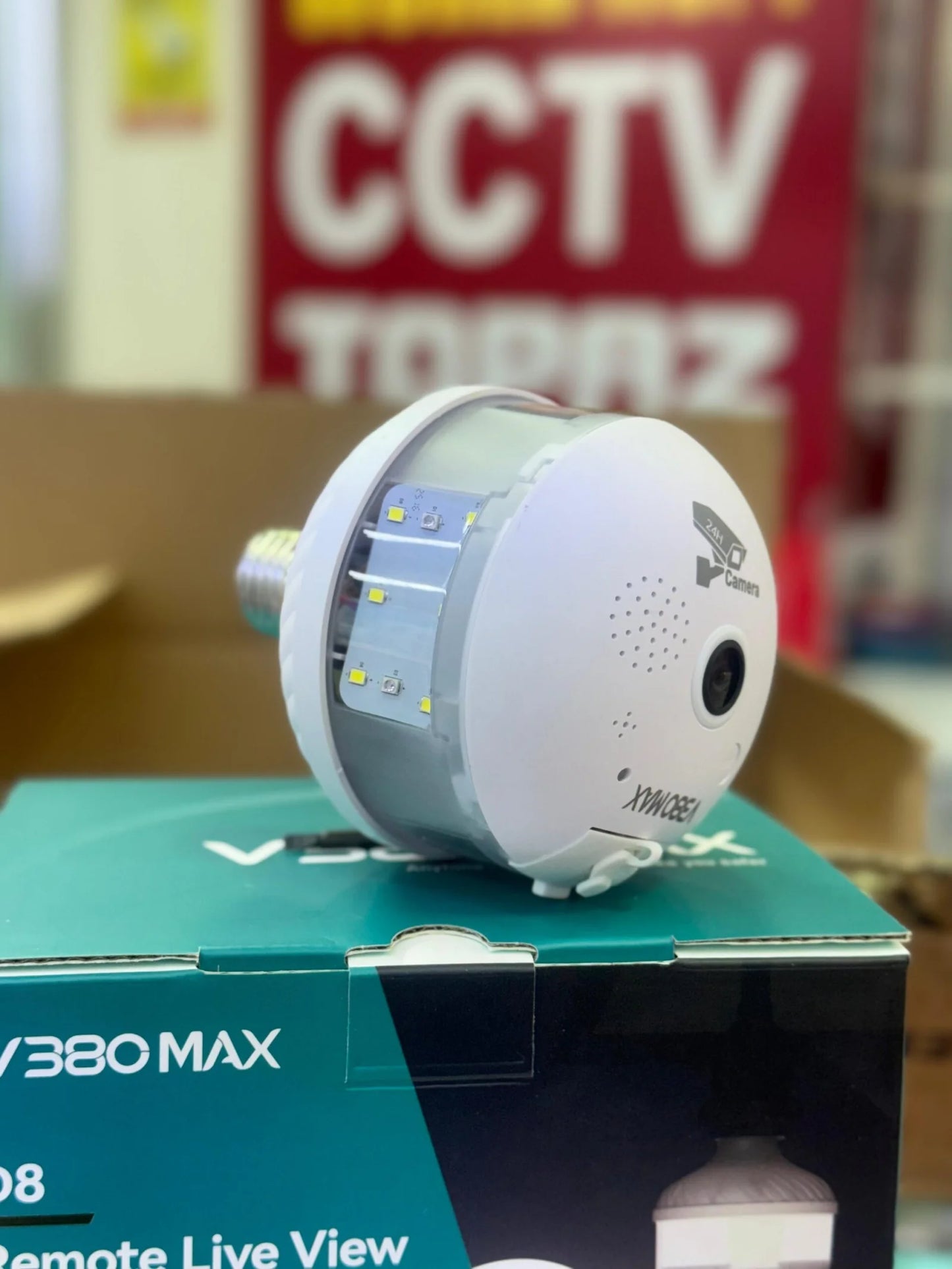 Pametna WiFi kamera u obliku sijalice V380 D8 – 8MP