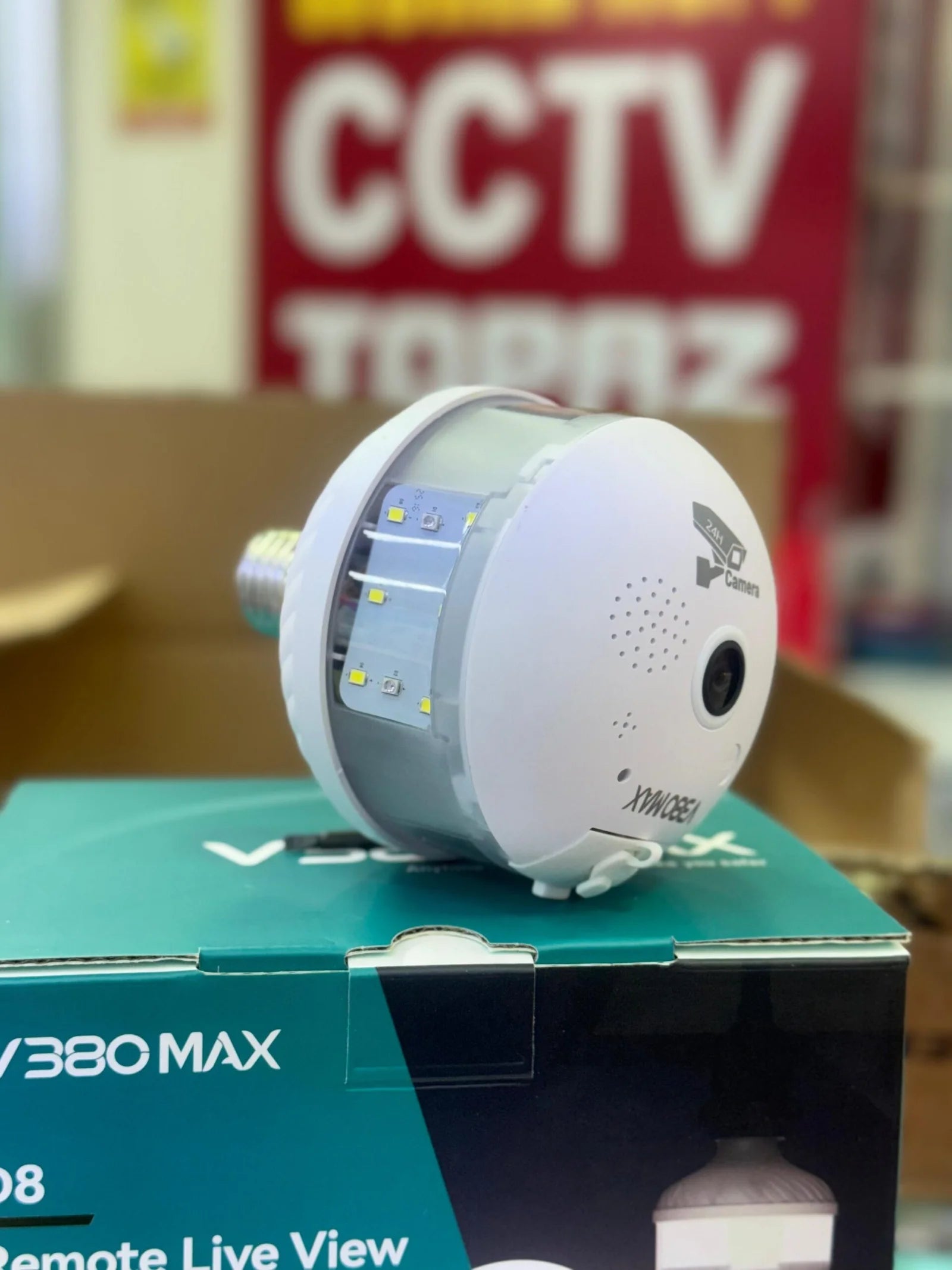 Pametna WiFi kamera u obliku sijalice V380 D8 – 8MP