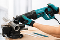 Električna Sabljasta Testera PowerTools – Snažan Alat za Sečenje Metala, Drveta i PVC-a