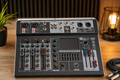 EQ-4 4-Kanalna Audio Mikseta – Profesionalni Bluetooth Mikser sa 48V Phantom, USB/MP3, DSP Efektima i 7-Band EQ za DJ i Studio