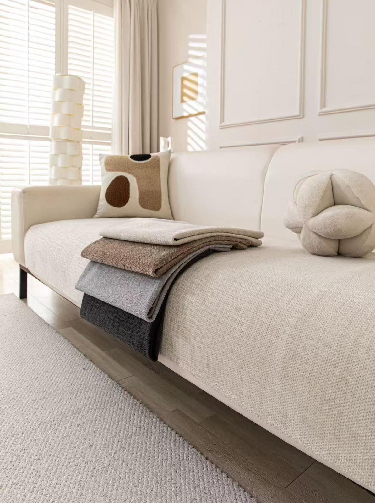Prekrivač za Krevet – Moderan Minimalistički Dizajn, Mekan i Elegantan (4 Boje)