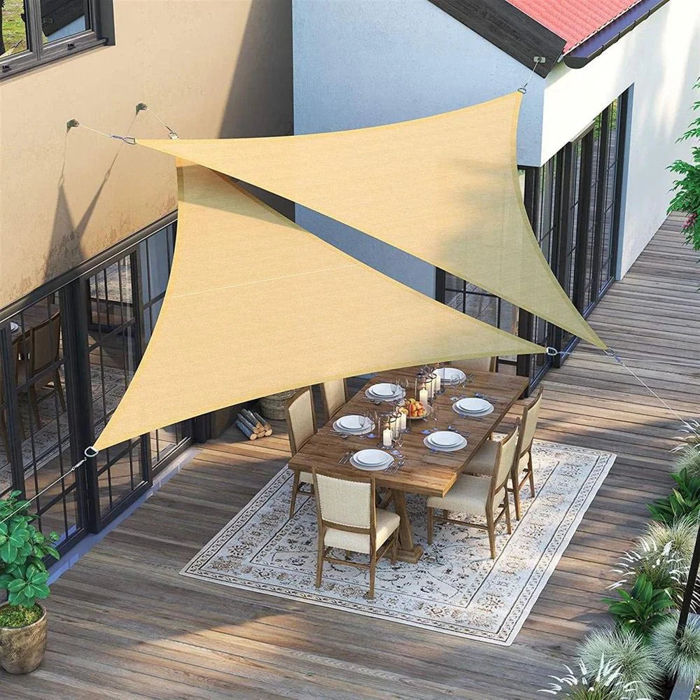Tenda Ibiza za Dvorište – Elegantna Trouglasta Sjenica Protiv Sunca i Vrućine