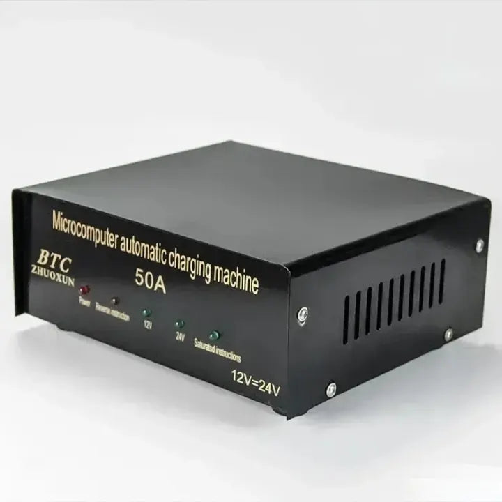 Punjač Akumulatora 12V/24V 50A – Automatski Punjač sa Zaštitom