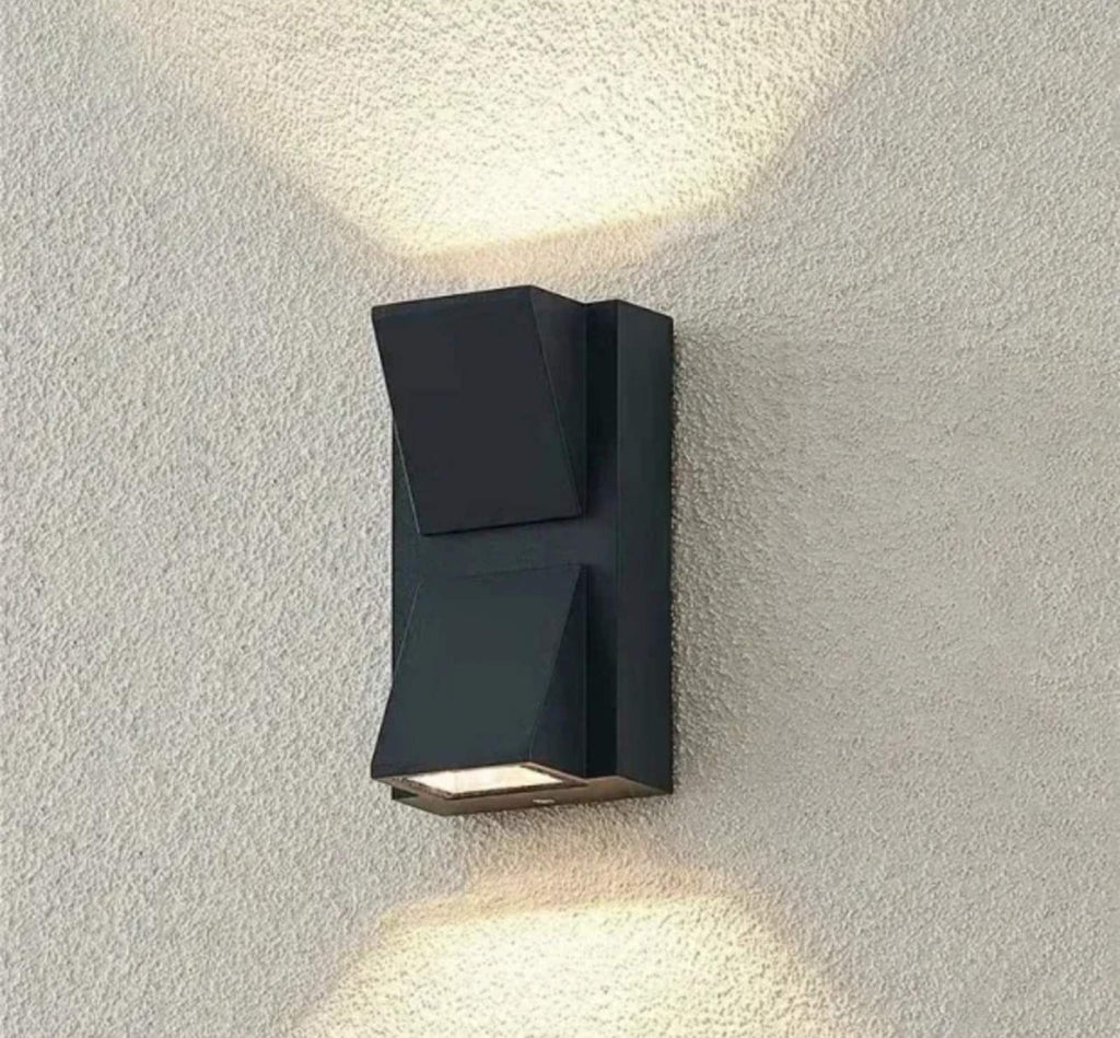 Zidna lampa za kuce i zgrade toplo bela